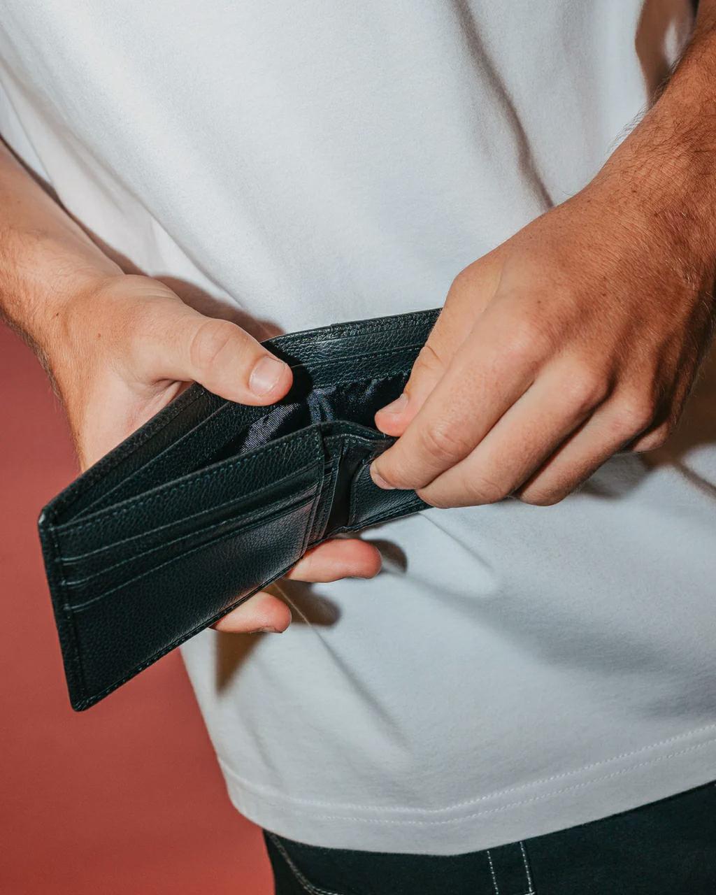 Rusty High River 2 Leather Wall Black. Rusty Wallets in Mens Wallets & Mens Accessories. Code: WAM0574