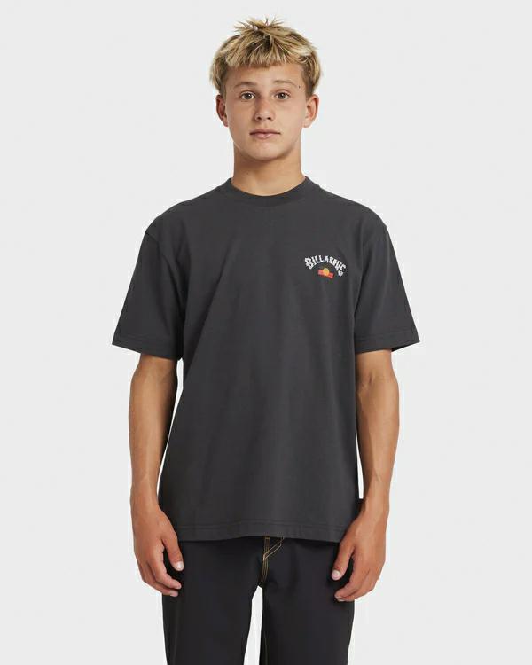 Billabong Boys Otis Flag Arch Ss Charcoal. Billabong Tees in Boys Tees & Boys T-shirts & Singlets. Code: 24A353550
