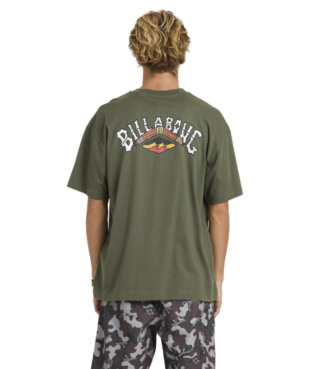 Billabong Otis Arch Ss Pine. Billabong Tees in Mens Tees & Mens T-shirts & Singlets. Code: 24A356180