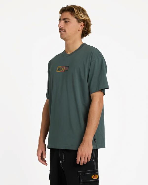 Billabong Otis Treble Ss Green Slate. Billabong Tees in Mens Tees & Mens T-shirts & Singlets. Code: 24A433592