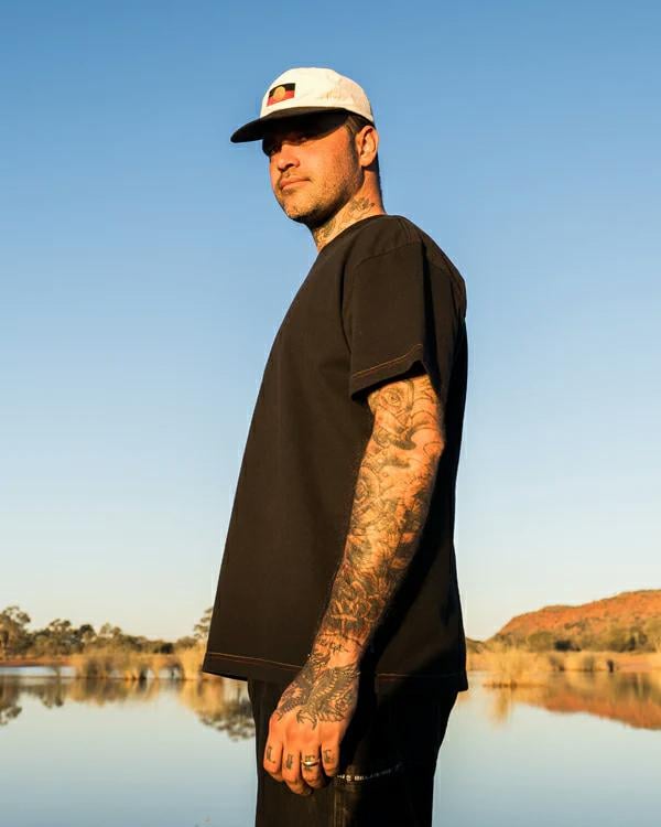 Billabong Otis Stitch Ss Black. Billabong Tees in Mens Tees & Mens T-shirts & Singlets. Code: 24A433593