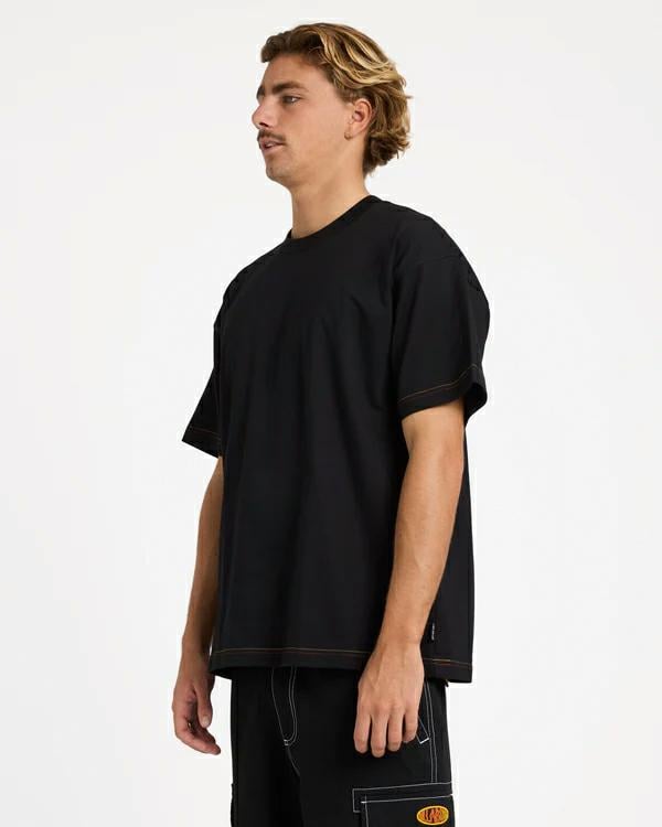 Billabong Otis Stitch Ss Black. Billabong Tees in Mens Tees & Mens T-shirts & Singlets. Code: 24A433593