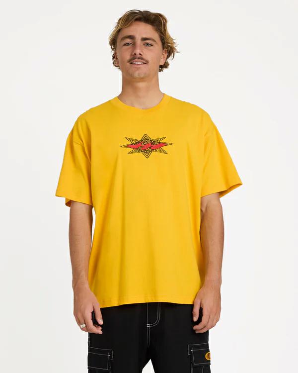 Billabong Otis Diamond Ss Old Gold. Billabong Tees in Mens Tees & Mens T-shirts & Singlets. Code: 24A433594