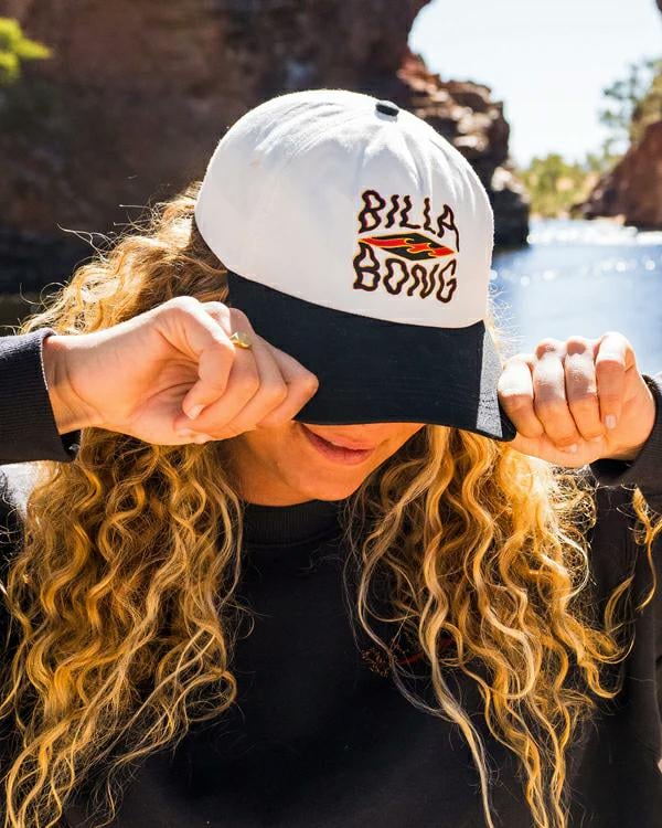 Billabong Otis Diamond Cap Off Black. Billabong Hats & Caps in Womens Hats & Caps & Womens Headwear. Code: 24E553576