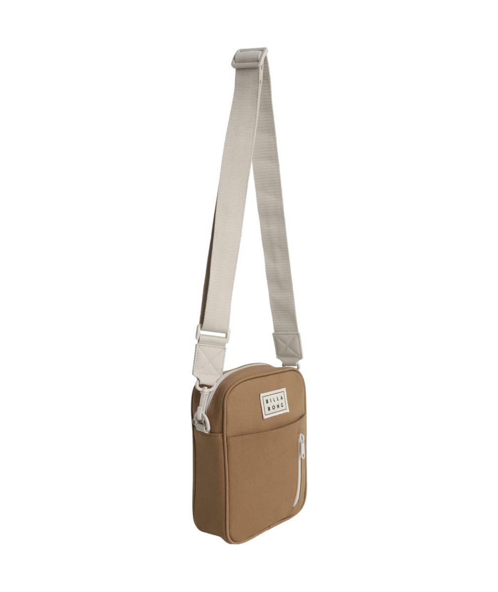 Billabong Chaser Bag Cement. Billabong Handbags in Womens Handbags & Womens Bags. Code: 24E643571