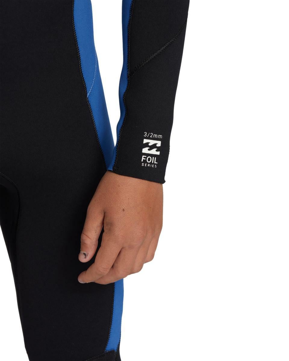 Quiksilver Boy`s 4/3mm Foil Back Zip Wetsuit Mid Blue. Quiksilver Steamers in Boys Steamers & Boys Wetsuits. Code: ABBW100143
