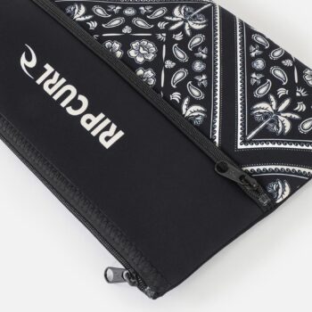 Rip Curl Xl Pencil Case Variety Black/off White. Rip Curl Pencil Cases in Womens Pencil Cases & Womens Accessories. Code: 02EWUT