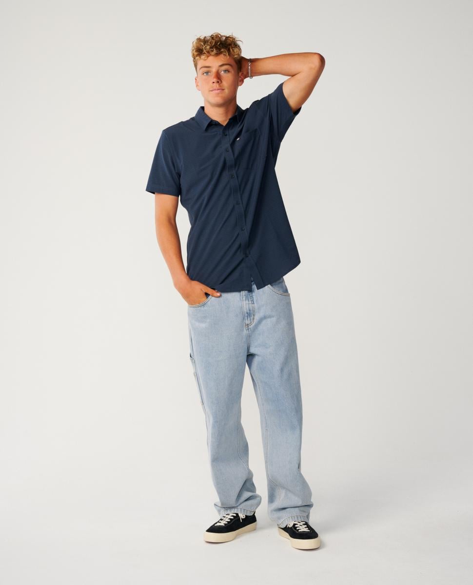 Rip Curl Vaporcool Aerotech S/s Dark Navy. Rip Curl Shirts - Short Sleeve in Mens Shirts - Short Sleeve & Mens Shirts. Code: 052MSH