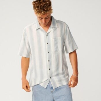 Rip Curl Classic Surf Weaver S/s S Bone. Rip Curl Shirts - Short Sleeve in Mens Shirts - Short Sleeve & Mens Shirts. Code: 06RMSH