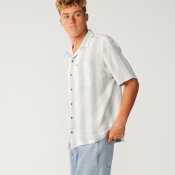 Rip Curl Classic Surf Weaver S/s S Bone. Rip Curl Shirts - Short Sleeve in Mens Shirts - Short Sleeve & Mens Shirts. Code: 06RMSH