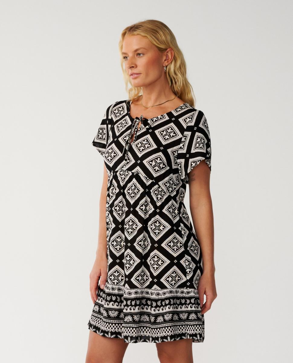 Rip Curl Bossa Nova Shift S/s Dres Black. Rip Curl Dresses in Womens Dresses & Womens Skirts, Dresses & Jumpsuits. Code: 0AIWDR