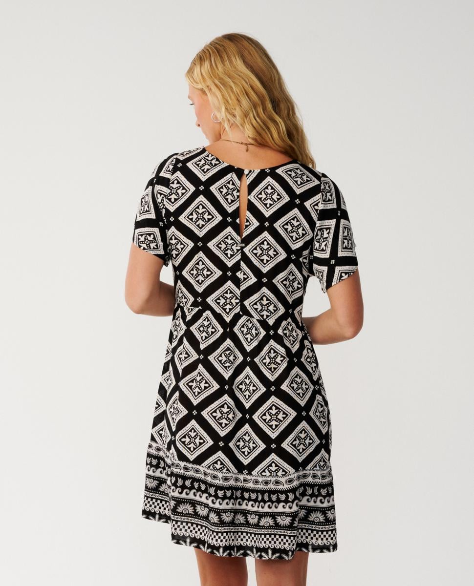 Rip Curl Bossa Nova Shift S/s Dres Black. Rip Curl Dresses in Womens Dresses & Womens Skirts, Dresses & Jumpsuits. Code: 0AIWDR