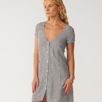 Rip Curl Vibe Surf Dress Black/off White. Rip Curl Dresses in Womens Dresses & Womens Skirts, Dresses & Jumpsuits. Code: 0ALWDR