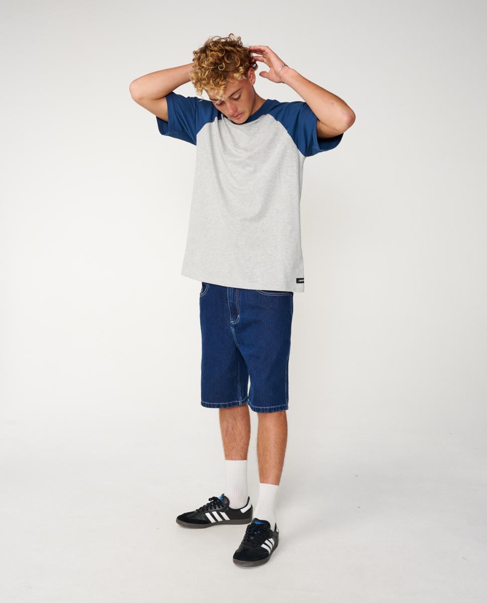Rip Curl Classic Surf Raglan Tee Grey Marle. Rip Curl Tees in Mens Tees & Mens T-shirts & Singlets. Code: 12JMTE