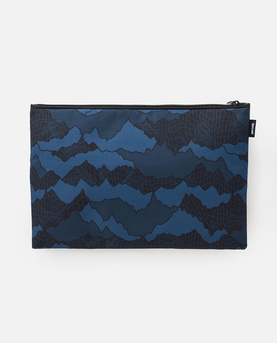 Rip Curl X Large Pencil Case 2026 Black/navy. Rip Curl Pencil Cases in Mens Pencil Cases & Mens Accessories. Code: 167MUT