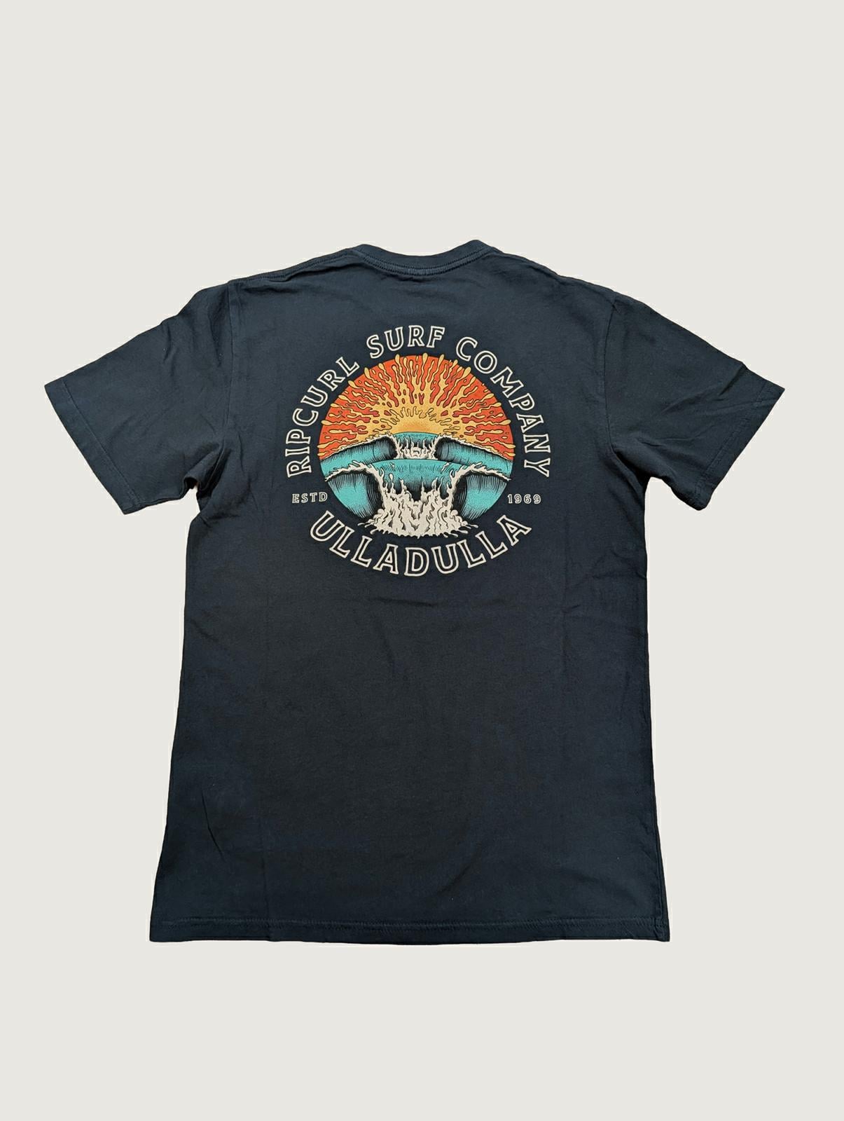 Rip Curl Sunrise Custom Desto Tee Dark Navy Ulladulla. Rip Curl Tees in Mens Tees & Mens T-shirts & Singlets. Code: 1BVMTE