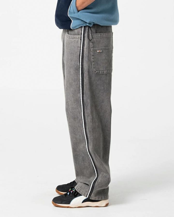 Rusty Flip Daddy 2.0 Jean-washe Washed Black / Grey. Rusty Jeans in Mens Jeans & Mens Pants & Jeans. Code: DEM0099