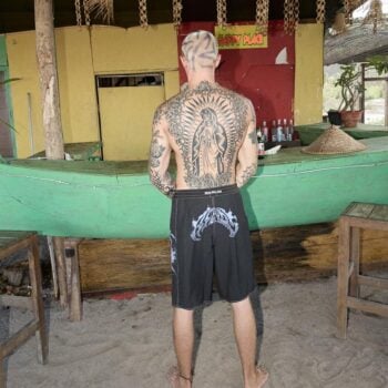 Afends Scorpius V2 Bshort 22" Black. Afends Boardshorts - Fitted Waist in Mens Boardshorts - Fitted Waist & Mens Shorts. Code: M263304