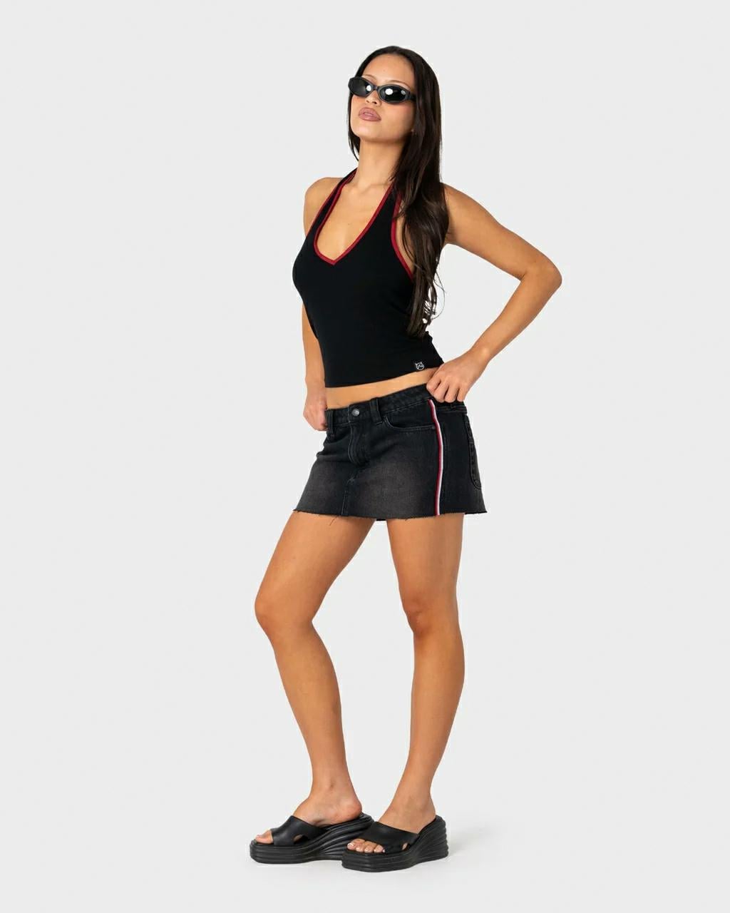Rusty Flip Mommy Raw Low Rise M Blasted Black / Red. Rusty Skirts in Womens Skirts & Womens Skirts, Dresses & Jumpsuits. Code: SKL0690