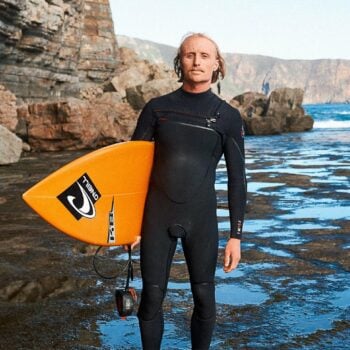 Oneill Hyper Fire X Cz Full 3/2m 002 Black. Oneill Steamers in Mens Steamers & Mens Swimwear. Code: WSM4C5MA
