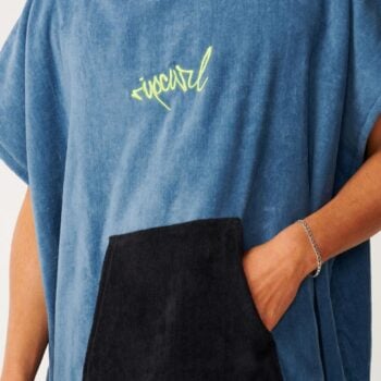 Rip Curl Logo Hooded Towel Bluefin. Rip Curl Towels - Hooded in Mens Towels - Hooded & Mens Accessories. Code: 00GMTO