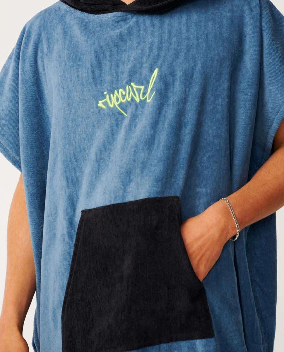Rip Curl Logo Hooded Towel Bluefin. Rip Curl Towels - Hooded in Mens Towels - Hooded & Mens Accessories. Code: 00GMTO