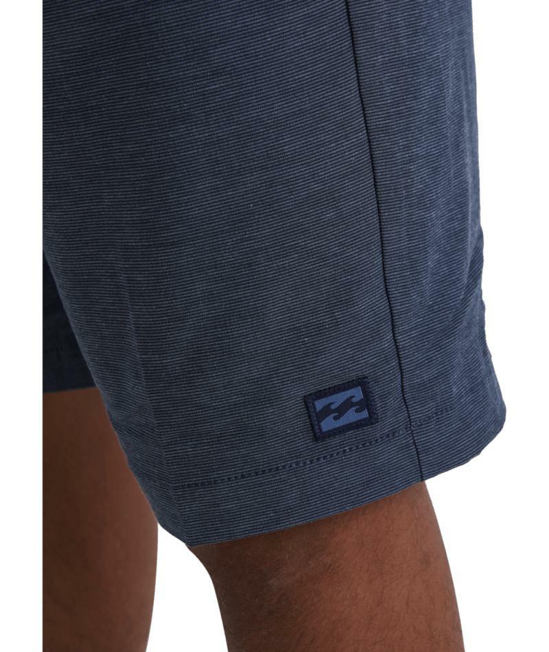 Billabong Crossfire Submersible Shorts 21" Navy. Billabong Walkshorts - Fitted Waist in Mens Walkshorts - Fitted Waist & Mens Shorts. Code: ABYWS00188