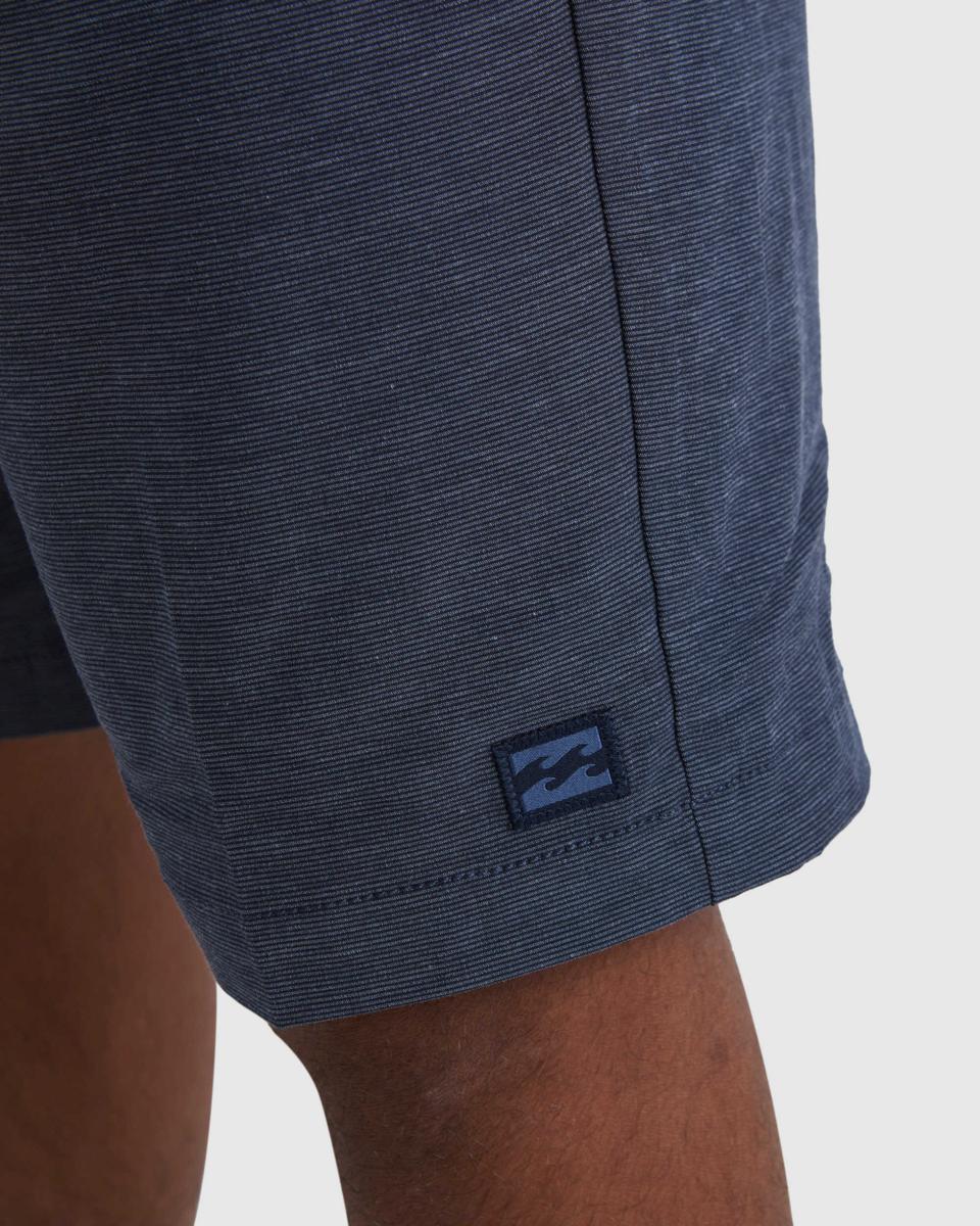 Billabong Crossfire Submersible Shorts 21" Navy. Billabong Walkshorts - Fitted Waist in Mens Walkshorts - Fitted Waist & Mens Shorts. Code: ABYWS00188