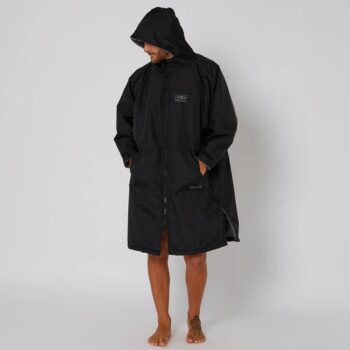 Ocean And Earth Super Storm Poncho Black. Ocean And Earth Towels - Hooded in Mens Towels - Hooded & Mens Accessories. Code: AMTW25