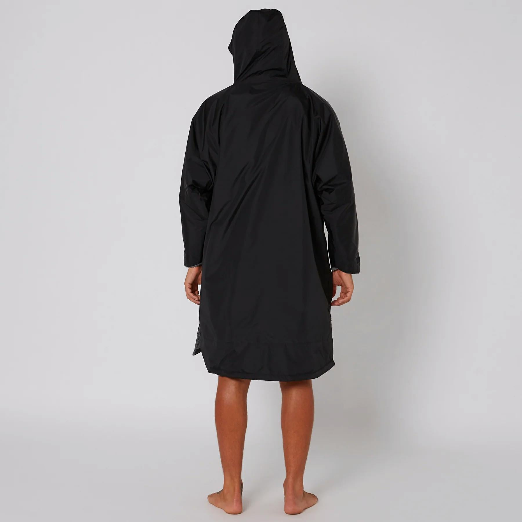 Ocean And Earth Super Storm Poncho Black. Ocean And Earth Towels - Hooded in Mens Towels - Hooded & Mens Accessories. Code: AMTW25