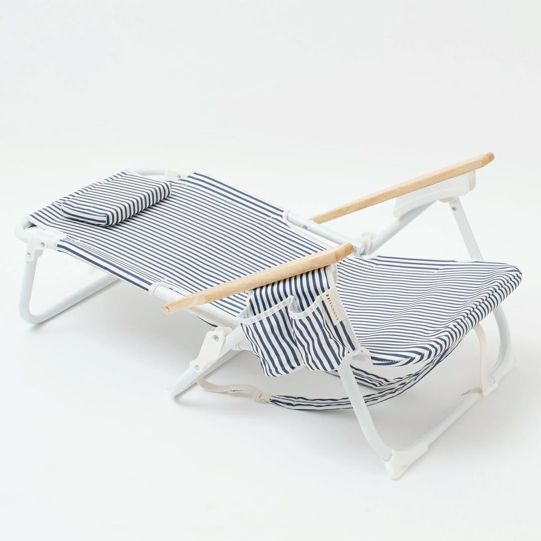 Sunnylife Deluxe Beach Chair - Resort Coastal Coastal Blue. Sunnylife Other in Generic Other & Generic Accessories. Code: SCDBCCBL