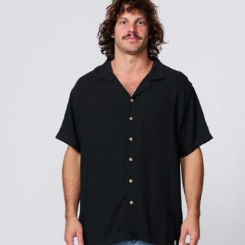 Critical Slide Society Ernie Resort Ss Shirt Phantom. Critical Slide Society Shirts - Short Sleeve in Mens Shirts - Short Sleeve & Mens Shirts. Code: SS2001