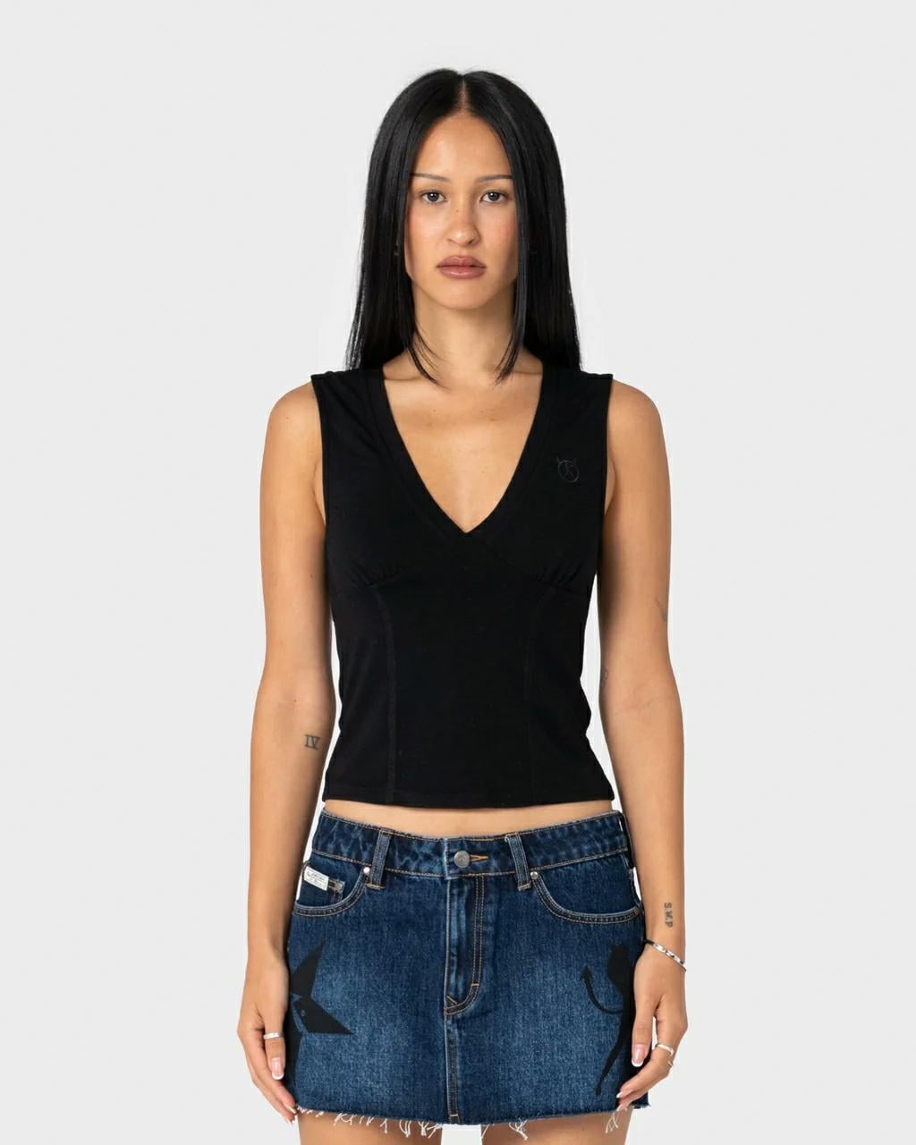 Rusty Vixen Vee Neck Jersey Tan Black. Rusty Singlets & Tanks in Womens Singlets & Tanks & Womens T-shirts & Singlets. Code: TSL0684