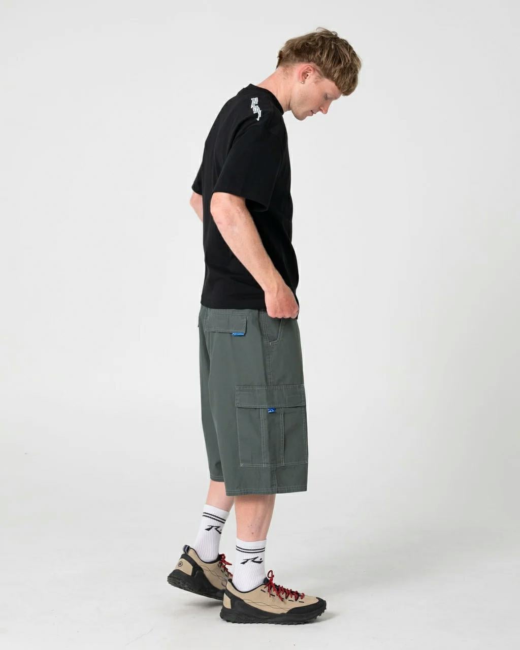 Rusty Razor Short Sleeve Tee Black. Rusty Tees in Mens Tees & Mens T-shirts & Singlets. Code: TTM3070