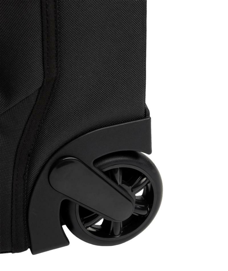 Billabong Weekend Seeker Carry On Off Black. Billabong Travel Bags in Womens Travel Bags & Womens Bags. Code: UBJBL00149