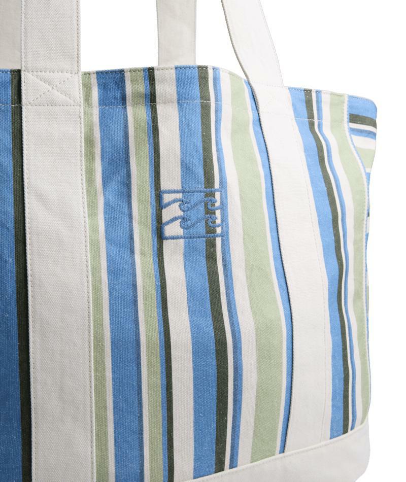 Billabong Horizon Kiss Tote Blue Horizon. Billabong Travel Bags in Womens Travel Bags & Womens Bags. Code: UBJBT00296