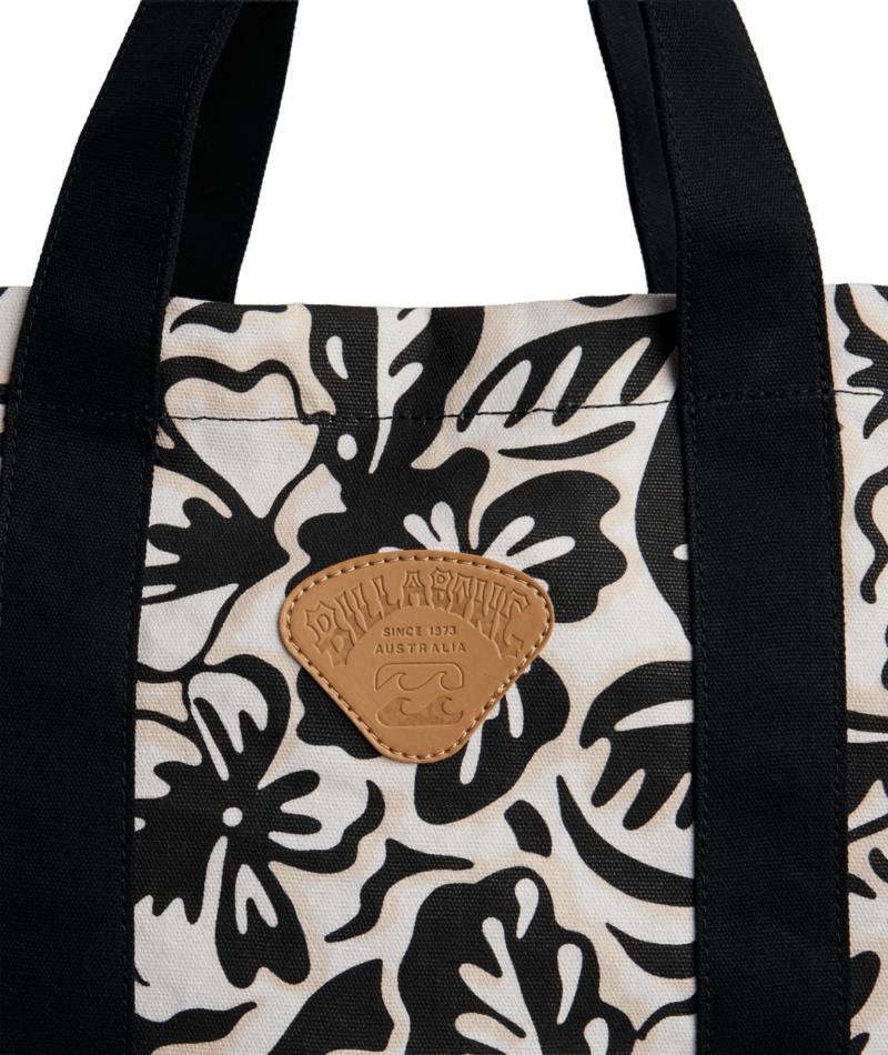 Billabong Poppins Tote Salt Crystal. Billabong Travel Bags in Womens Travel Bags & Womens Bags. Code: UBJBT00300