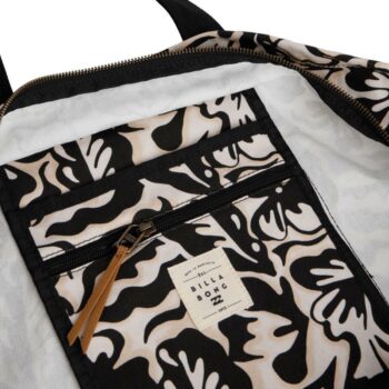 Billabong Poppins Tote Salt Crystal. Billabong Travel Bags in Womens Travel Bags & Womens Bags. Code: UBJBT00300