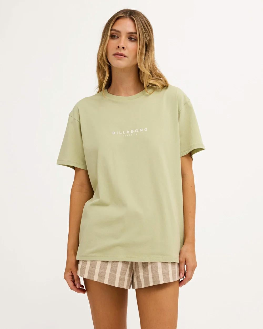 Billabong Pacific Tee Smoke Green. Billabong Tees in Womens Tees & Womens T-shirts & Singlets. Code: UBJZT00543