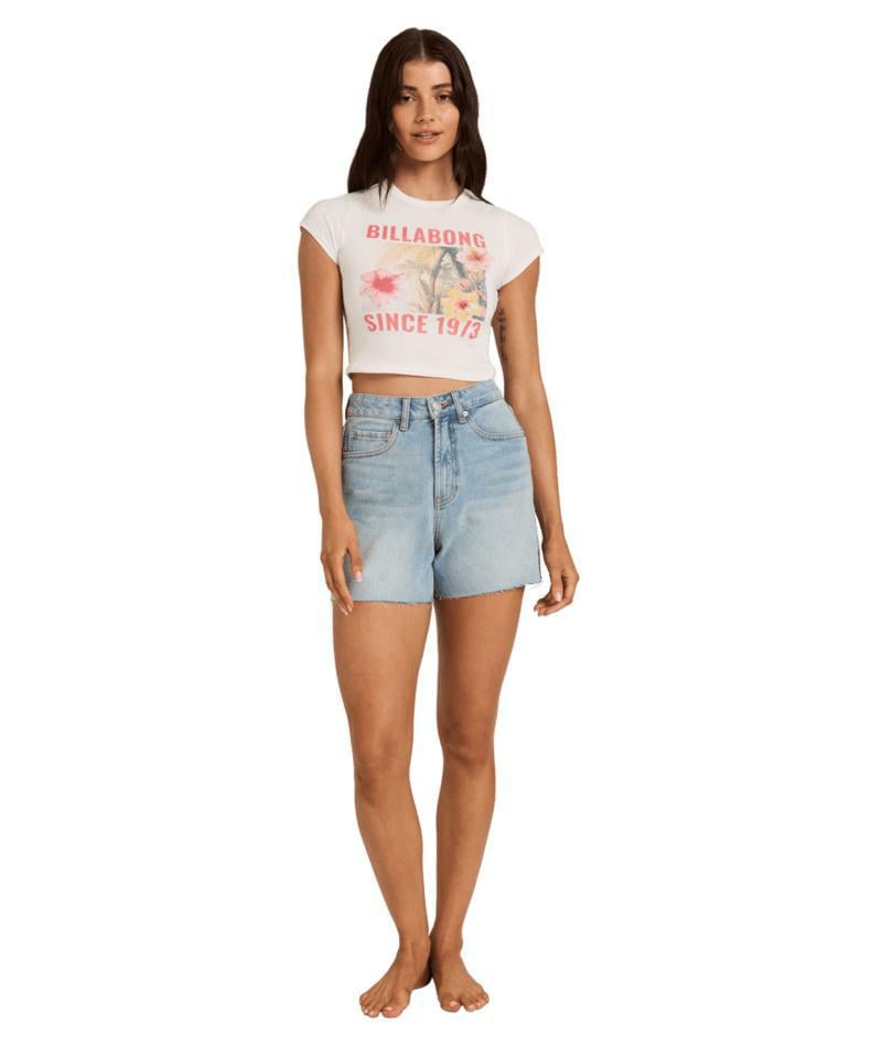 Billabong Take A Moment Tee Salt Crystal. Billabong Tees in Womens Tees & Womens T-shirts & Singlets. Code: UBJZT00562