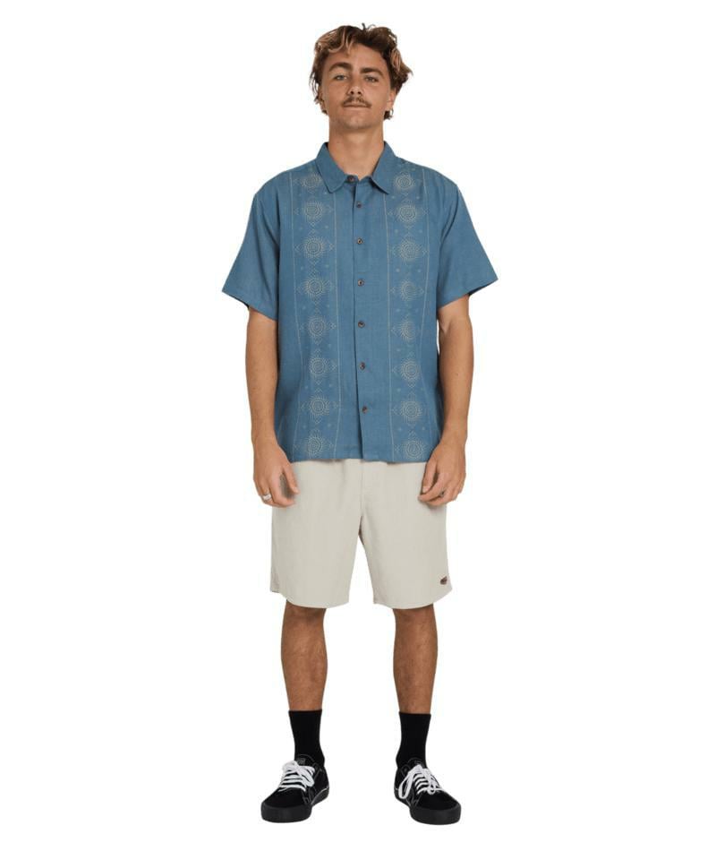 Billabong Cordoba Ss Real Teal. Billabong Shirts - Short Sleeve in Mens Shirts - Short Sleeve & Mens Shirts. Code: UBYWT00171