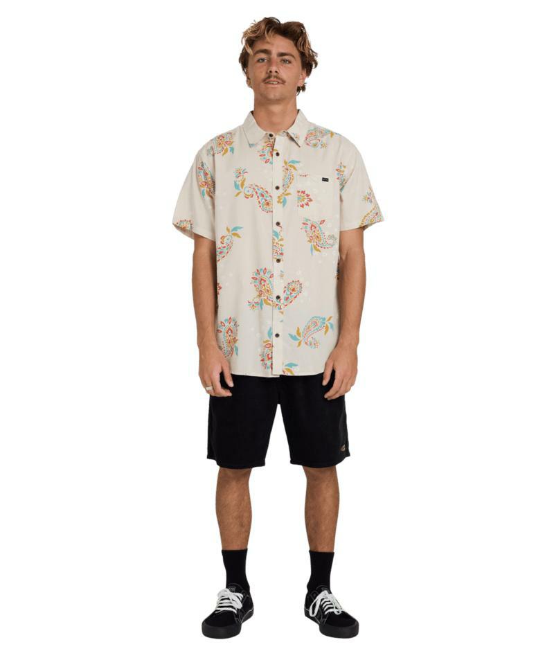Billabong Sundays Ss Oatmeal. Billabong Shirts - Short Sleeve in Mens Shirts - Short Sleeve & Mens Shirts. Code: UBYWT00173
