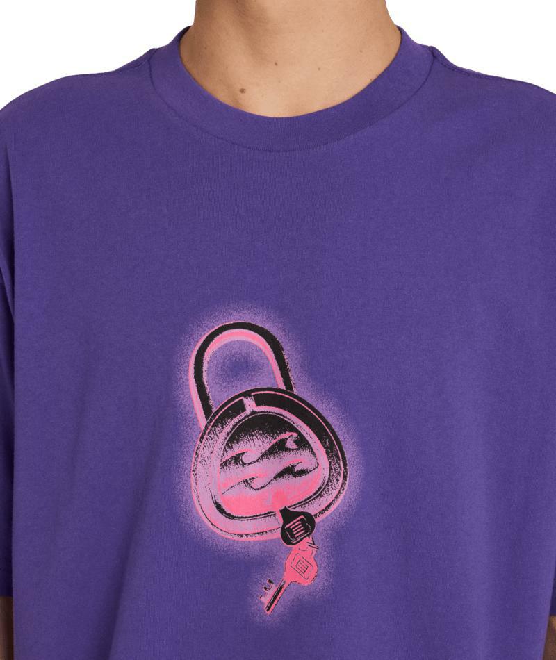 Billabong Spec Lock Ss Purple. Billabong Tees in Mens Tees & Mens T-shirts & Singlets. Code: UBYZT00822