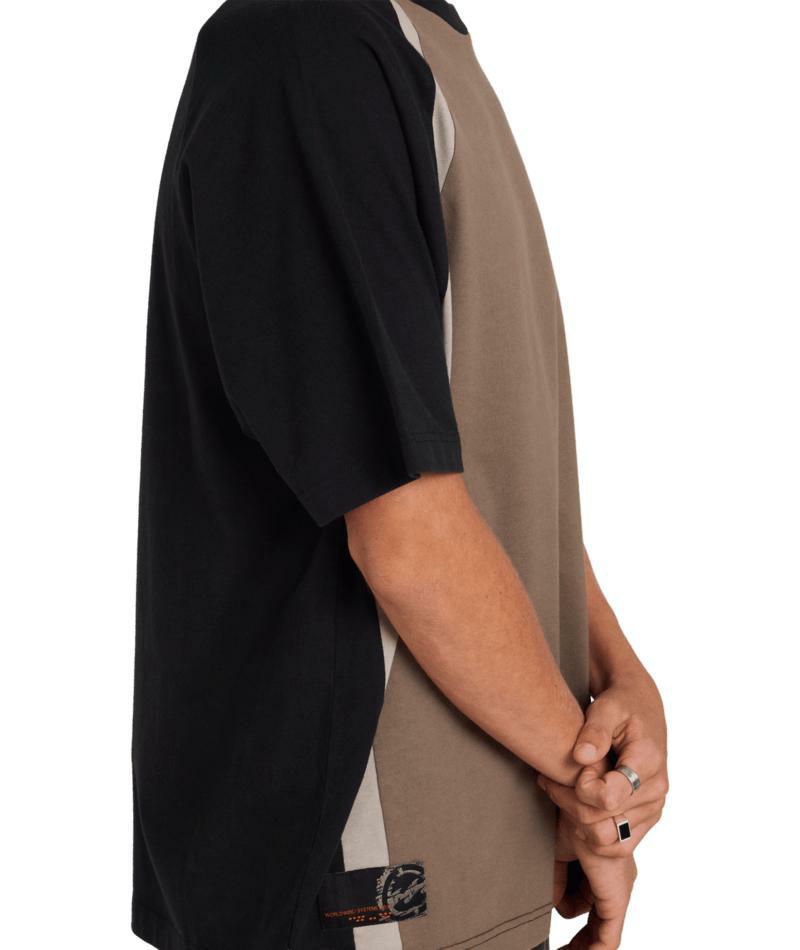 Billabong Spec Fluid Ss Gravel. Billabong Tees in Mens Tees & Mens T-shirts & Singlets. Code: UBYZT00825