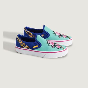 Vans Kpop Demon Hunters X Vans Big Kids Classic Slip-on Zoey Blue Zoey Blue. Vans Shoes in Girls Shoes & Girls Footwear. Code: VN00EC3CJE