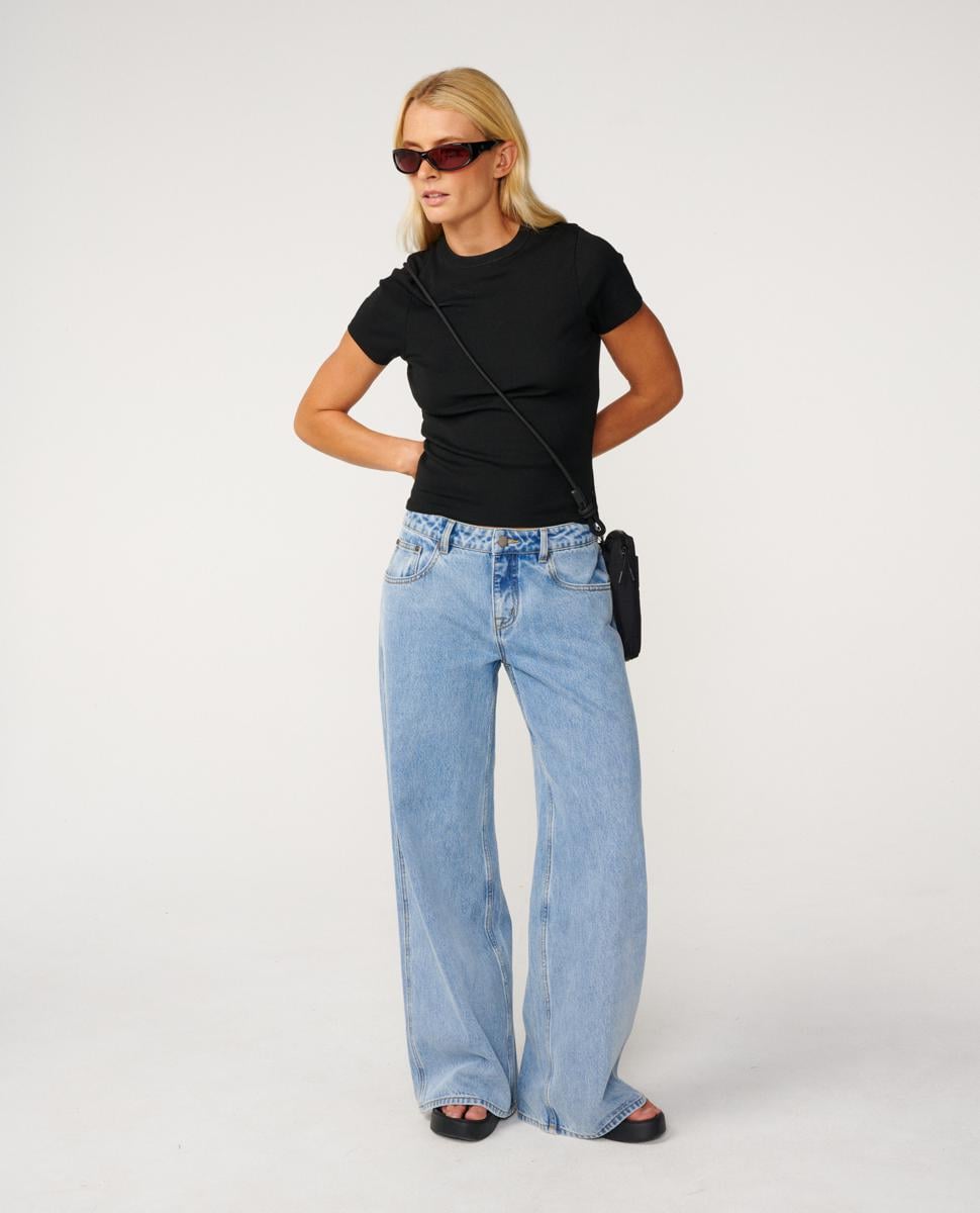 Rip Curl Archive Baggy Low Rise Je Washed Blue. Rip Curl Pants in Womens Pants & Womens Pants & Jeans. Code: 06ZWPA
