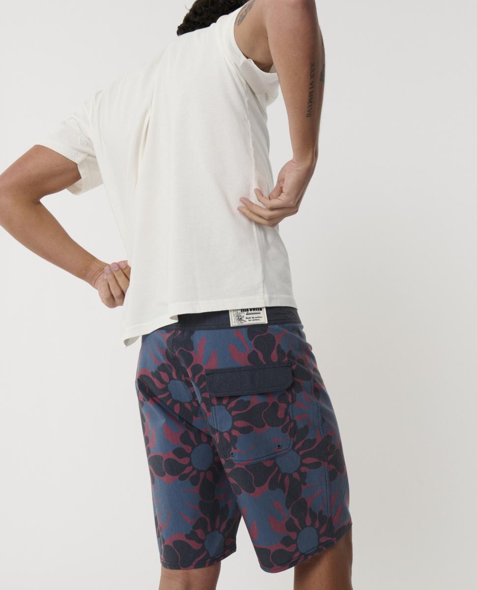 Rip Curl Mirage Pacific Rinse 19 Apple Butter. Rip Curl Boardshorts - Fitted Waist in Mens Boardshorts - Fitted Waist & Mens Shorts. Code: 0GMMBO