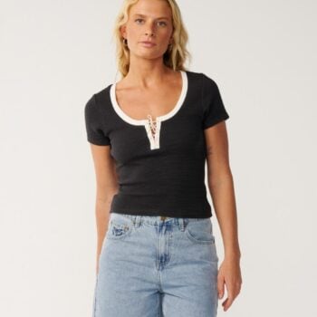 Rip Curl Retro Swell Tee Washed Black. Rip Curl Tees in Womens Tees & Womens T-shirts & Singlets. Code: 0OZWTE