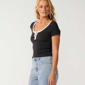 Rip Curl Retro Swell Tee Washed Black. Rip Curl Tees in Womens Tees & Womens T-shirts & Singlets. Code: 0OZWTE