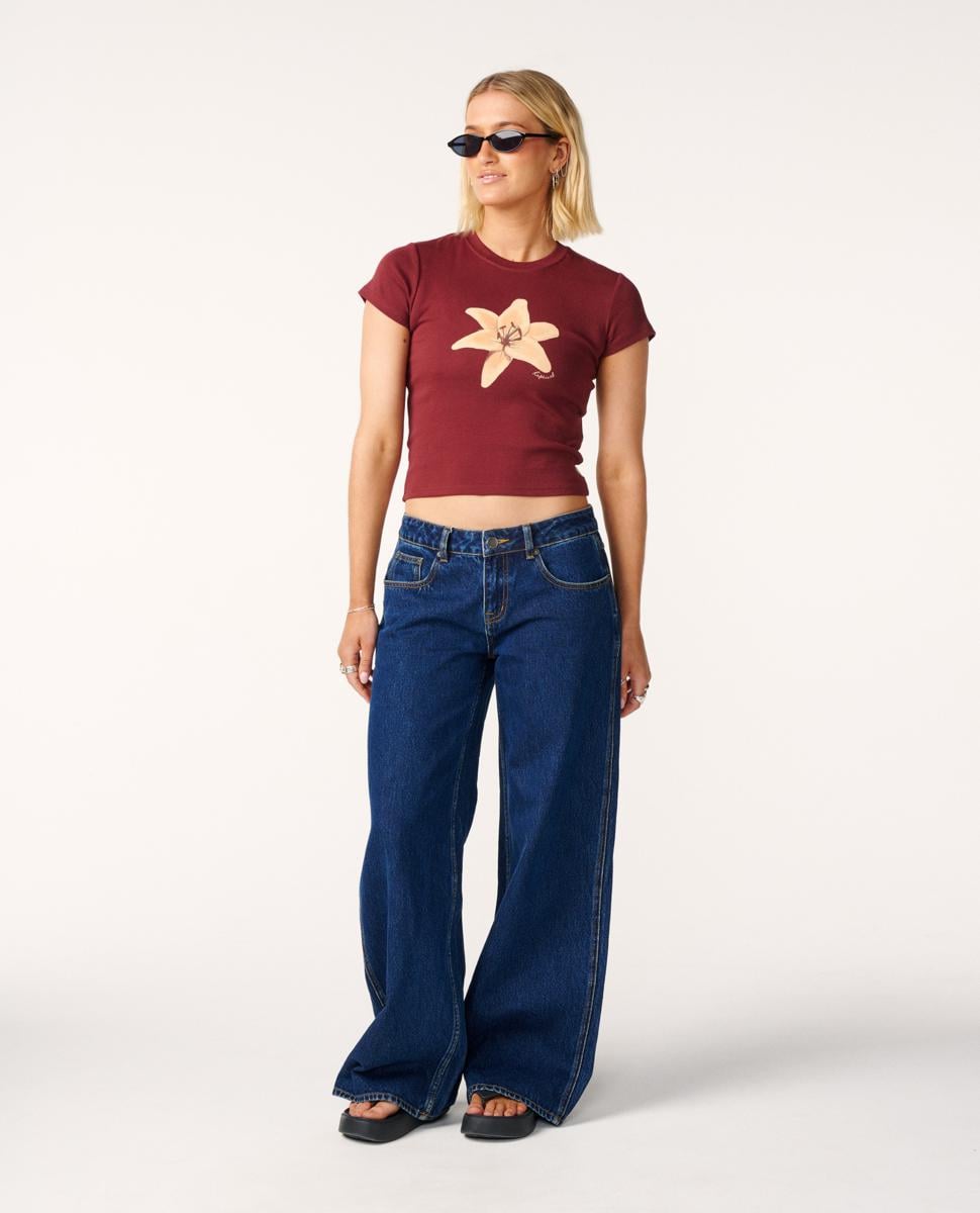 Rip Curl Lilly Fitted Tee Dark Plum. Rip Curl Tees in Womens Tees & Womens T-shirts & Singlets. Code: 0TBWTE
